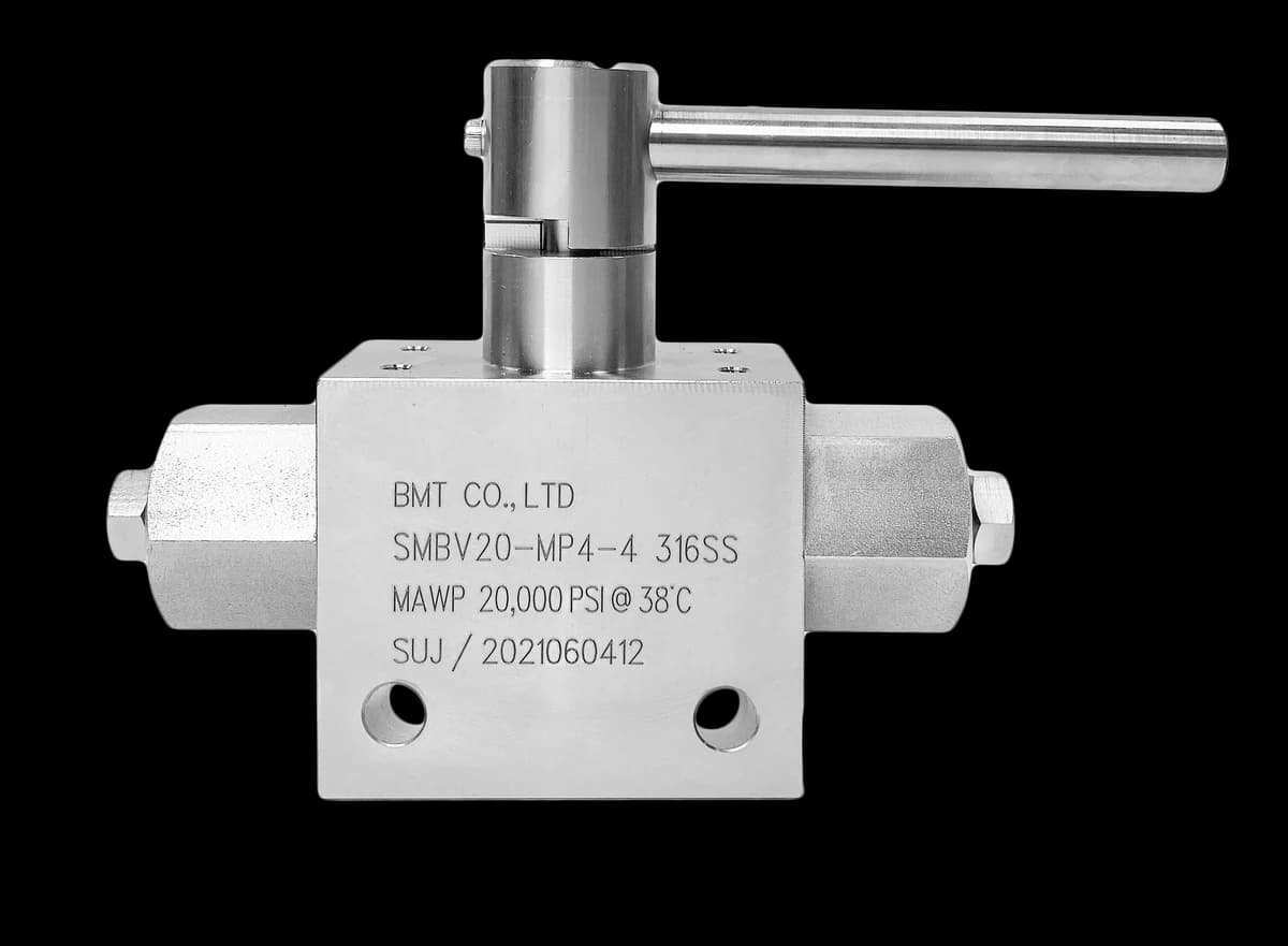 BMT SMBV20 medium-pressure ball valve with lever handle